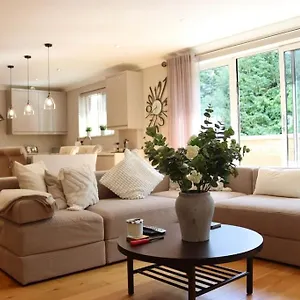 The Bourne, Westbourne Apartment